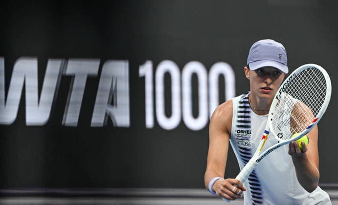 Qatar TotalEnergies Open 2026 - Day Five DOHA, QATAR FEBRUARY 12: Iga Swiatek of Poland competes against Maria Sakkari of Greece in the quarterfinals on Day Five of the Qatar TotalEnergies Open, part of the Hologic WTA, Tennis Damen Tour, at the Khalifa International Tennis and Squash Complex on February 12, 2026 in Doha, Qatar. Doha Qatar  Copyright: xArturxWidakx originalFilename:widak-qatartot260212_npEFj.jpg