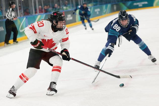 Winter Olympics - Women Ice hockey, Eishockey - Finland v Canada Sarah Nurse 20 of Team Canada and Ronja Savolainen 88 of Team Finland during the women s preliminary round Group A Ice Hockey match between Finland and Canada at the Milano Rho Ice Hockey Arena during the Milano Cortina 2026 Winter Olympic Games, Olympische Spiele, Olympia, OS in Milan, on February 12, 2026. Photo by Alexis Jumeau ABACAPRESS.COM Milan Italy  Copyright: xJumeauxAlexis ABACAx