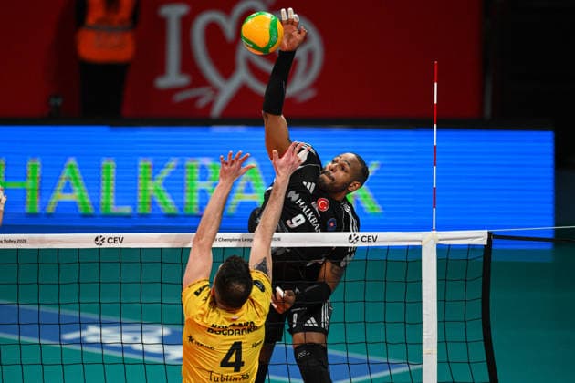 Halkbank v Bogdanka LUK Lublin - CEV Men’s Champions League ANKARA, TURKIYE – FEBRUARY 12: Wilfredo Venero Leon (9) of Halkbank in action during the CEV Men’s Champions League Group A fifth match between Halkbank and Poland’s Bogdanka LUK Lublin at Baskent Volleyball Hall in Ankara, Turkiye, on February 12, 2026. Akin Celiktas Anadolu Ankara Turkey. Editorial use only. Please get in touch for any other usage.  Copyright: x2026xAnadoluxAkinxCeliktasx