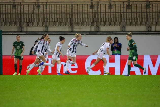 12.02.2026, xgrfx, Fussball UEFA Champions League, VfL Wolfsburg - Juventus FC Turin v.l. Tor, Ana Capeta (Juventus Turin) (DFL DFB REGULATIONS PROHIBIT ANY USE OF PHOTOGRAPHS as IMAGE SEQUENCES and or QUASI-VIDEO) Wolfsburg