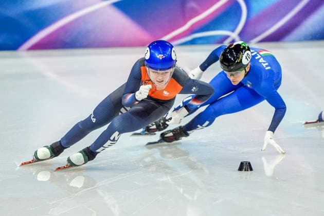 2026-02-12 - Milano Cortina 2026 Winter Olympics MILAN, ITALY - FEBRUARY 12: Xandra Velzeboer of Netherlands, Arianna Fontana of Italy performing on the Short Track Speed skating, Eisschnelllauf Women s 500m Quaterfinals during the Milano Cortina 2026 Winter Olympics at the Milano Ice Skating Arena on February 12, 2026 in Milan, Italy Milan Milano Ice Skating Arena Italy Content not available for redistribution in The Netherlands directly or indirectly through any third parties. Copyright: xAndrexWeeningx