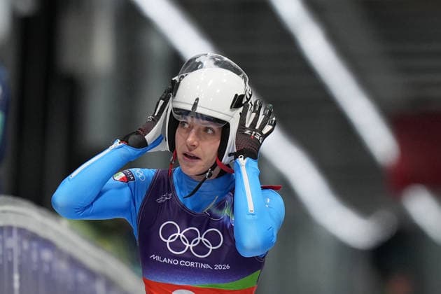 Italy s bronze medalists Verena Hofer, Simon Kainzwaldner, Marion Oberhofer, Andrea Voetter, Emanuel Rieder and Dominik Fischnaller during the Luge Team Relay at the Milano Cortina 2026 Winter Olympics, in Cortina (Italy) February 12, 2026 (Photo Davide Spada LaPresse)  Copyright: xDavidexSpada LaPressex