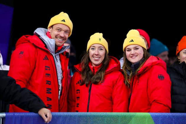 OLYMPICS - Winter Olympic Games, Olympische Spiele, Olympia, OS Milano Cortina 2026 CORTINA D AMPEZZO,ITALY,12.FEB.26 - OLYMPICS, LUGE - Winter Olympic Games Milano Cortina 2026, team relay. Image shows Kira Weidle-Winkelmannand Emma Aicher (GER).  GEPAxpictures xMaticxKlansek