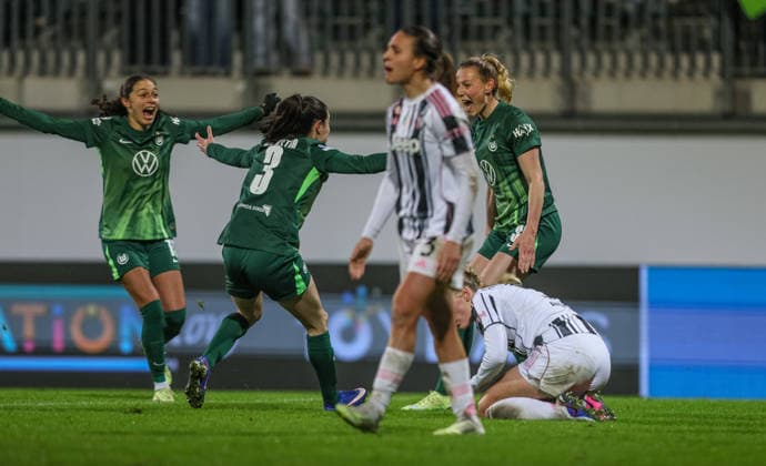 GER, Wolfsburg, VfL Wolfsburg vs Juventus Turin, WomenÂ s Champions League, Fussball, UEFA, Spielzeit 2025 2026, AOK Arena, Playoffs, Hinspiel im Bild: Sarai Linder (VfL Wolfsburg Frauen 39), Tor, Jubel und Freude, Emotionen, 2:2 DFB DFL REGULATIONS PROHIBIT ANY USE OF PHOTOGRAPHS AS IMAGE SEQUENCES AND OR QUASI-VIDEO, 12.02.2026 Copyright: HMBxMedia HendrikxHamelau