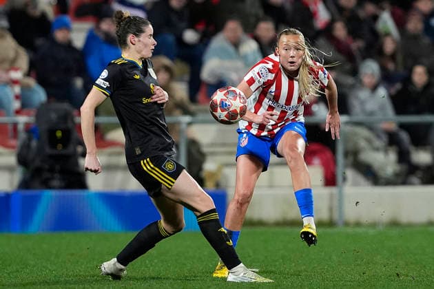 ATLETICO DE MADRID v Manchester United, ManU WOMEN. UEFA WOMEN S CHAMPIONS LEAGUE 2025 2026. KO PLAY-OFF. 1ST LEG MATCH. Atletico de Madrid s Synne Jensen (r) and Manchester United Women™s Dominique Janssen during UEFA Womens Champions League 2025 2026 KO play-off 1st leg match. February 12,2026. (ALTERPHOTOS Acero) Alcala de HenaresSpain  Copyright: xAcerox