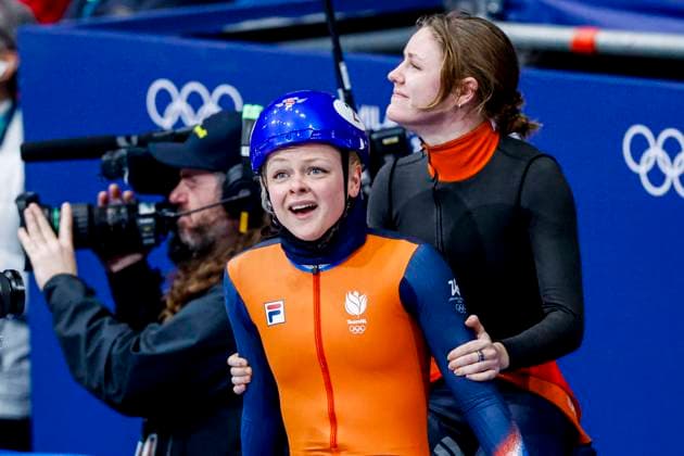 winner Xandra Velzeboer of the Netherlands and Michelle Velzeboer of the Netherlands celebrates after Women s 500m Finals, Milano Cortina 2026 Winter Olympics: Day 6, Short Track Speed skating, Eisschnelllauf - Milano Cortina 2026 Winter Olympics: Day 6, Milano Speed Skating Stadium, February 12, 2026, Milan, Italy.