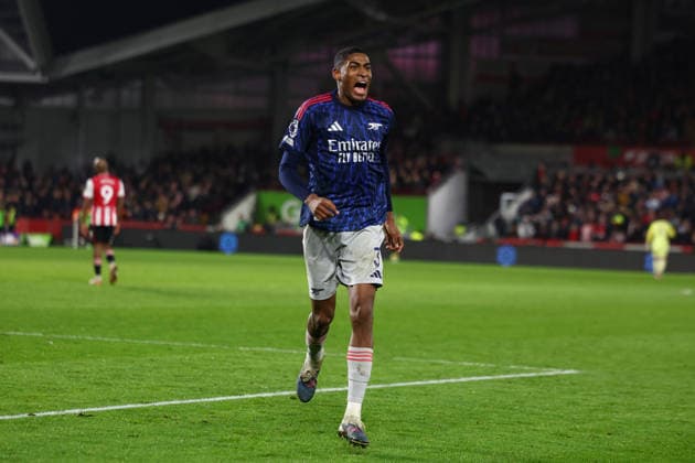 London, England, 12th February 2026. Cristhian Mosquera of Arsenal celebrates after Noni Madueke (not pictured) of Arsenal scores to make it 1-0 during the Brentford vs Arsenal Premier League match at Gtech Community Stadium, London. Picture credit should read: Paul Terry Sportimage EDITORIAL USE ONLY. No use with unauthorised audio, video, data, fixture lists, club league logos or live services. Online in-match use limited to 120 images, no video emulation. No use in betting, games or single club league player publications. SPI_023_PT_Brentford_Arsenal SPI-4523-0023