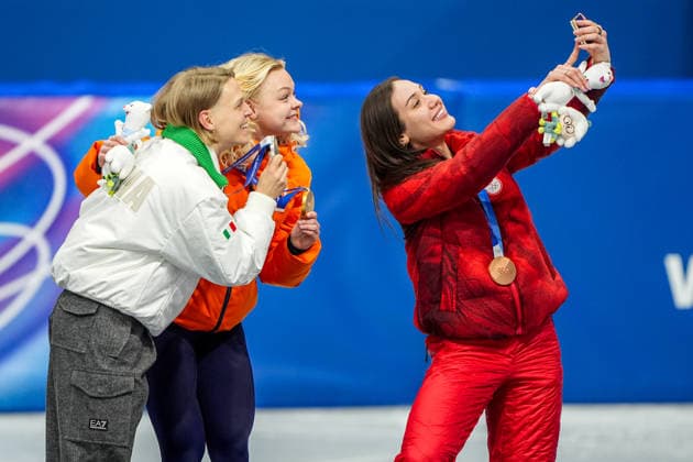 2026-02-12 - Milano Cortina 2026 Winter Olympics MILAN, ITALY - FEBRUARY 12: Xandra Velzeboer of Netherlands, Courtney Sarault of Canada, Arianna Fontana of Italy performing on the Short Track Speed skating, Eisschnelllauf Women s 500m Finals during the Milano Cortina 2026 Winter Olympics at the Milano Ice Skating Arena on February 12, 2026 in Milan, Italy Milan Milano Ice Skating Arena Italy Content not available for redistribution in The Netherlands directly or indirectly through any third parties. Copyright: xAndrexWeeningx