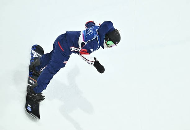 (260212) -- LIVIGNO, Feb. 12, 2026 -- Chloe Kim of the United States competes during the women s snowboard halfpipe final at the Milan-Cortina 2026 Olympic Winter games, Winterspiele,Spiele, Summer games in Livigno, Italy, Feb. 12, 2026. ) (MICO2026)ITALY-LIVIGNO-OLYMPIC WINTER GAMES-WOMEN S SNOWBOARD HALFPIPE-FINAL ZhangxHongxiang 