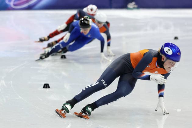 February 12, 2026, Milan, Lombardy, Italy: XANDRA VELZEBOER of Netherlands in action in the Women s 500m Final A of the Short Track Speed skating, Eisschnelllauf at the Milano Cortina 2026 Winter Olympic Games, Olympische Spiele, Olympia, OS Milan Italy - ZUMAc179 20260212_oly_c179_135 Copyright: xMickaelxChavetx