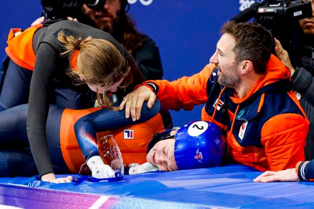 national coach Niels Kerstholt of TeamNL and Michelle Velzeboer of the Netherlands celebrates with winner Xandra Velzeboer of the Netherlands celebrates after Women s 500m Finals, Milano Cortina 2026 Winter Olympics: Day 6, Short Track Speed skating, Eisschnelllauf - Milano Cortina 2026 Winter Olympics: Day 6, Milano Speed Skating Stadium, February 12, 2026, Milan, Italy.