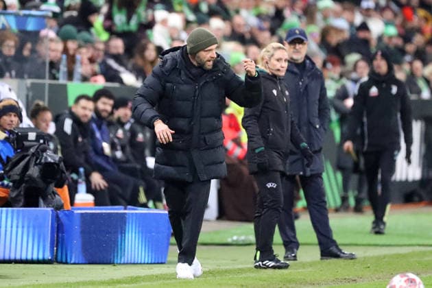 VfL vs. Juventus, CL Frauen Wolfsburg, 12.02.2026, Fußball, Frauen, VfL Wolfsburg vs. Juventus Turin, Champions League, Play-Offs, Saison 2025 2026, Cheftrainer Stephan Lerch (VfL Wolfsburg) AOK Stadion Niedersachsen Deutschland