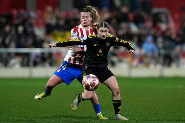 ATLETICO DE MADRID v Manchester United, ManU WOMEN. UEFA WOMEN S CHAMPIONS LEAGUE 2025 2026. KO PLAY-OFF. 1ST LEG MATCH. Atletico de Madrid s Rosa Otermin (l) and Manchester United Women™s Jess Park during UEFA Womens Champions League 2025 2026 KO play-off 1st leg match. February 12,2026. (ALTERPHOTOS Acero) Alcala de HenaresSpain  Copyright: xAcerox