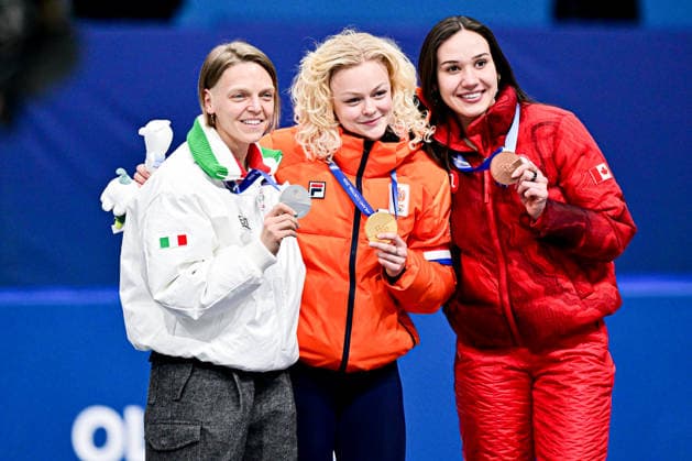 Short Track Speed skating, Eisschnelllauf Women s 500m Awards, L-R, Arianna FONTANA (ITA) second place, Xandra VELZEBOER (NED) first place, Courtney SARAULT (CAN) third place, Short Track Speed Skating awards, during Victory Ceremony, at the Olympic Winter games, Winterspiele,Spiele, Summer games Milano Cortina 2026, at Milano Ice Skating Arena, on February 12, 2026 in Milan, Italy. Noxthirdxpartyxsales  aflo_319568063