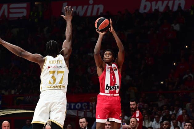 EuroLeague Basketball, Olympiacos Piraeus vs Crvena Zvezda Meridianbet Belgrade - Frank Ntilikina, 1 of Olympiacos Piraeus in action during the Euroleague regular season basketball match between Olympiacos Piraeus and Crvena Zvezda Meridianbet Belgrade held at Peace and Friendship Stadium in Piraeus, Grecee, 13 February 2026. PIRAEUS Greece Copyright: xOnexInchxProductionsx 6849727