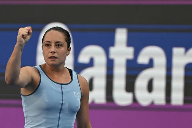 Qatar TotalEnergies Open 2026 - Day Five DOHA, QATAR FEBRUARY 12: Elisabetta Cocciaretto of Italy competes against Jelena Ostapenko of Latvia in the quarterfinals on Day Five of the Qatar TotalEnergies Open, part of the Hologic WTA, Tennis Damen Tour, at the Khalifa International Tennis and Squash Complex on February 12, 2026 in Doha, Qatar. Doha Qatar  Copyright: xArturxWidakx originalFilename:widak-qatartot260212_npoRQ.jpg