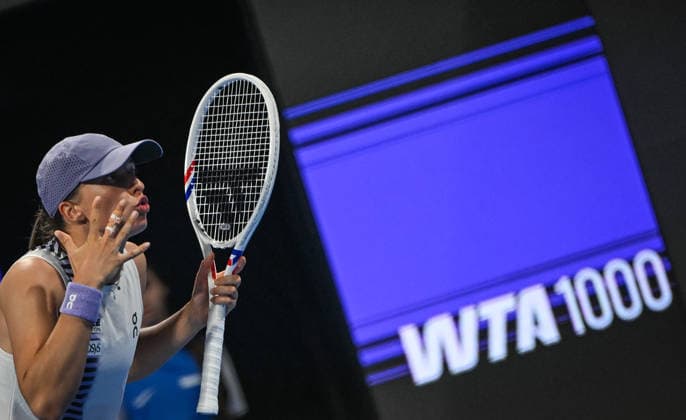 Qatar TotalEnergies Open 2026 - Day Five DOHA, QATAR FEBRUARY 12: Iga Swiatek of Poland competes against Maria Sakkari of Greece in the quarterfinals on Day Five of the Qatar TotalEnergies Open, part of the Hologic WTA, Tennis Damen Tour, at the Khalifa International Tennis and Squash Complex on February 12, 2026 in Doha, Qatar. Doha Qatar  Copyright: xArturxWidakx originalFilename:widak-qatartot260212_npAk1.jpg