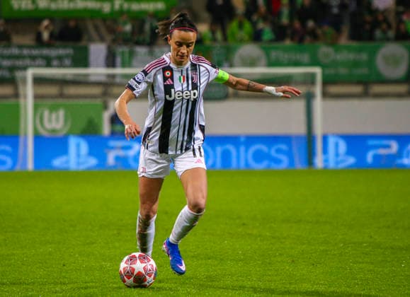 Deutschland: Fussball UEFA Women™s Champions League 2025 2026, Playoffs VfL Wolfsburg vs Juventus AOK Stadion (Wolfsburg) Barbara Bonansea (Juventus, 11) Wolfsburg Copyright: xAymanxAlahmedx