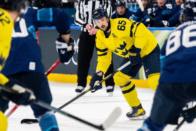 260213 Erik Karlsson of Sweden in the men s Ice hockey, Eishockey game between Finland and Sweden during day 7 of the 2026 Winter Olympics on February 13, 2026 in Milan. Photo: Carl Sandin BILDBYRAN kod CS EW0633 ishockey ice hockey Olympic Games, Olympische Spiele, Olympia, OS olympics winter olympics os ol olympiska spel vinter-os olympiske leker milano cortina 2026 milan cortina 2026 milano cortina 2026 olympic games milano cortina 2026 winter olympic games milano cortina-os milano cortina-ol vinter-ol 7 bbeng sverige sweden finland *** 260213 Erik Karlsson of Sweden in the men s ice hockey game between Finland and Sweden during day 7 of the 2026 Winter Olympics on February 13, 2026 in Milan Photo Carl Sandin BILDBYRAN code CS EW0633 ice hockey ice hockey olympic games olympics winter olympics os ol olympiska spel vinter os olympiske leker milano cortina 2026 milan cortina 2026 milano cortina 2026 olympic games milano cortina 2026 winter olympic games milano cortina os milano cortina ol vinter ol 7 bbeng sverige sweden finland  Copyright: CARLxSANDIN BB260213CS039