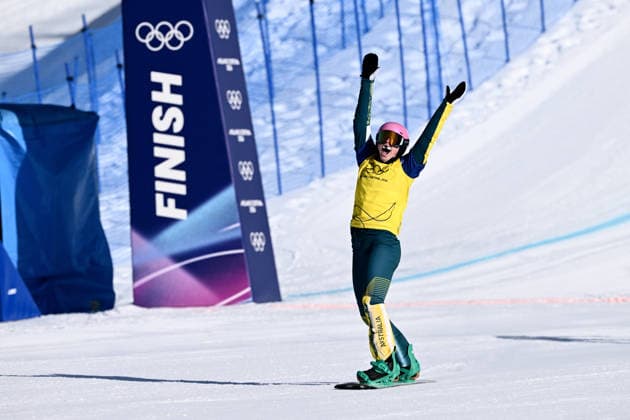2026 WINTER Olympic Games, Olympische Spiele, Olympia, OS Josie Baff of Australia celebrates after winning the Gold medal in the Women™s Snowboard Cross Final at the Livigno Snow Park on day 7 of the 2026 Milano Cortina Winter Olympic Games in Livigno, Italy, Wednesday, February 11, 2026. ( NO ARCHIVING, EDITORIAL USE ONLY LIVIGNO SONDRIO ITALY  Copyright: xDANxHIMBRECHTSx 20260214177847449095