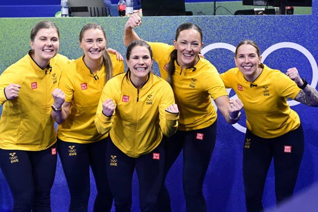 CORTINA, ITALY 20260213 Agnes Knochenhauer, Sara McManus and Sofia Scharback as Sweden s team Hasselborg meets Denmark in the third group stage match of the Olympic curling in Cortina. *** The image is included in the SPORTS PACKAGE. For others PAYMENT IMAGE ** CORTINA ITALY x10030x *** CORTINA, ITALY 20260213 Agnes Knochenhauer, Sara McManus and Sofia Scharback as Sweden s team Hasselborg meets Denmark in the third group stage match of the Olympic curling in Cortina The image is included in the SPORTS PACKAGE For others PAYMENT IMAGE CORTINA ITALY x10030x  Copyright: xJonasxEkströmer TTx 2026 OLYMPICS WOMEN S CURLING