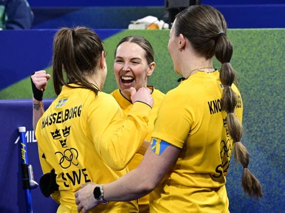 CORTINA, ITALY 20260213 Agnes Knochenhauer, Sara McManus and Sofia Scharback as Sweden s team Hasselborg meets Denmark in the third group stage match of the Olympic curling in Cortina. *** The image is included in the SPORTS PACKAGE. For others PAYMENT IMAGE ** CORTINA ITALY x10030x *** CORTINA, ITALY 20260213 Agnes Knochenhauer, Sara McManus and Sofia Scharback as Sweden s team Hasselborg meets Denmark in the third group stage match of the Olympic curling in Cortina The image is included in the SPORTS PACKAGE For others PAYMENT IMAGE CORTINA ITALY x10030x  Copyright: xJonasxEkströmer TTx 2026 OLYMPICS WOMEN S CURLING