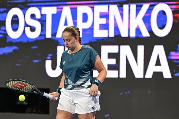 Qatar TotalEnergies Open 2026 - Day Six DOHA, QATAR FEBRUARY 13: Jelena Ostapenko of Latvia durin g a warm up ahead of her match against Victoria Mboko of Canada in the semifinal on Day Six of the Qatar TotalEnergies Open, part of the Hologic WTA, Tennis Damen Tour, at the Khalifa International Tennis and Squash Complex on February 13, 2026 in Doha, Qatar. Doha Qatar  Copyright: xArturxWidakx originalFilename:widak-qatartot260213_npTvJ.jpg