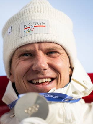260213 Silver medalist Vetle Sjastad Christiansen of Norway celebrates as he poses for photos after men s biathlon 10 km sprint during day 7 of the 2026 Winter Olympics on February 13, 2026 in Anterselva. Photo: Mathias Bergeld BILDBYRAN kod MB MB1325 skidskytte biathlon skiskyting Olympic Games, Olympische Spiele, Olympia, OS olympics winter olympics os ol olympiska spel vinter-os olympiske leker milano cortina 2026 milan cortina 2026 milano cortina 2026 olympic games milano cortina 2026 winter olympic games milano cortina-os milano cortina-ol vinter-ol 7 bbeng sprint norge norway jubel brons silver *** 260213 Silver medalist Vetle Sjastad Christiansen of Norway celebrates as he poses for photos after men s biathlon 10 km sprint during day 7 of the 2026 Winter Olympics on February 13, 2026 in Anterselva Photo Mathias Bergeld BILDBYRAN code MB MB1325 biathlon biathlon olympic games olympics olympics winter olympics os ol olympiska spel vinter os olympiske leker milano cortina 2026 milan cortina 2026 milano cortina 2026 olympic games milano cortina 2026 winter olympic games milano cortina os milano cortina ol vinter ol 7 bbeng sprint norway jubel brons silver  Copyright: MATHIASxBERGELD BB260213MB065