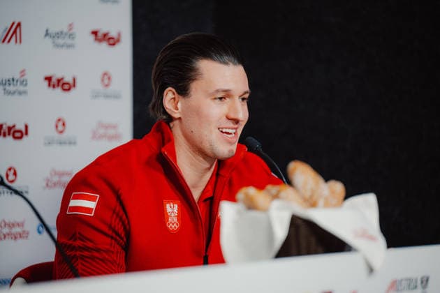 OLYMPICS - Winter Olympic Games, Olympische Spiele, Olympia, OS Milano Cortina 2026 CORTINA D AMPEZZO,ITALY,13.FEB.26 - OLYMPICS, BOBSLEIGH - Winter Olympic Games Milano Cortina 2026, monobob women, 2-man, press conference, PK, Pressekonferenz OEBSV, Austria House. Image shows Jakob Mandlbauer (AUT) during an interview.  GEPAxpictures xAlexanderxSolc