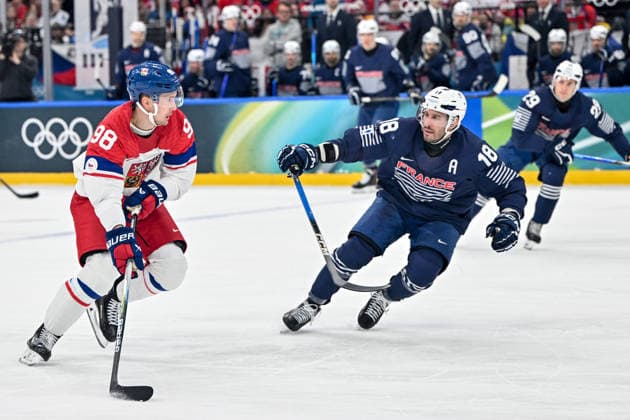 MILAN, ITALY - FEBRUARY 13: Martin Necas of Czechia in action against Yohann Auvitu of France during the Men™s Prelim Round match between France and Czech Republic on day seven of the Milano Cortina 2026 Winter Olympic Games, Olympische Spiele, Olympia, OS at Milano Santagiulia IHO Arena on February 13, 2026 in Milan, Italy. Milan Milano Santagiulia IHO Arena Italy *** MILAN, ITALY FEBRUARY 13 Martin Necas of Czechia in action against Yohann Auvitu of France during the Men™s Prelim Round match between France and Czech Republic on day seven of the Milano Cortina 2026 Winter Olympic games at Milano Santagiulia IHO Arena on February 13, 2026 in Milan, Italy Milan Milano Santagiulia IHO Arena Italy Copyright: xJustPictures.ch AndreaxBrancax jp-en-EuSpIm-AB-AAB_371613022026