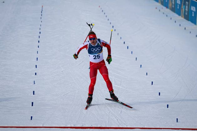 Antholz, Italien 13. Februar 2026: Biathlon Sprint Männer 10 km - Olympia 2026 Im Bild: Konrad Badacz (POL) im Zielbereich. Anterselva Biathlon Arena *** Antholz, Italy 13 February 2026 Biathlon Sprint Men 10 km Olympia 2026 In the picture Konrad Badacz POL in the finish area Anterselva Biathlon Arena Copyright: xFotostandx xHettichx