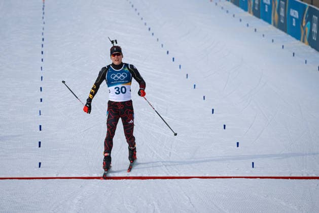 Antholz, Italien 13. Februar 2026: Biathlon Sprint Männer 10 km - Olympia 2026 Im Bild: Justus Strelow (GER) im Zielbereich. Anterselva Biathlon Arena *** Antholz, Italy 13 February 2026 Biathlon Sprint Men 10 km Olympia 2026 In the picture Justus Strelow GER in the finish area Anterselva Biathlon Arena Copyright: xFotostandx xHettichx