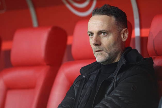 Alexander Ende (SC Preußen Münster) schaut waehrend des Spiels der 2. Bundesliga zwischen Fortuna Düsseldorf und Preußen Münster, Merkur Spiel-Arena am 13. February 2026 in Düsseldorf, Deutschland. (Foto von Oliver Kaelke DeFodi Images) +++ Alexander Ende (SC Preußen Münster) looks on during the 2. Bundesliga match between Fortuna Düsseldorf and Preußen Münster at Merkur Spiel-Arena on February 13, 2026 in Düsseldorf, Germany. (Photo by Oliver Kaelke DeFodi Images) (Photo by Oliver Kaelke DeFodi Images) - *** Alexander Ende SC Preußen Münster looks on during the 2 Bundesliga match between Fortuna Düsseldorf and Preußen Münster, Merkur Spiel Arena on February 13, 2026 in Düsseldorf, Germany Photo by Oliver Kaelke DeFodi Images Alexander Ende SC Preußen Münster looks on during the 2 Bundesliga match between Fortuna Düsseldorf and Preußen Münster at Merkur Spiel Arena on February 13, 2026 in Düsseldorf, Germany Photo by Oliver Kaelke DeFodi Images