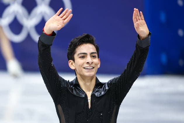 ITALY, MILAN - FEBRUARY 13, 2026: Figure skater Donovan Carrillo of Mexico performs during the men s free skating event at the 2026 Winter Olympic Games, Olympische Spiele, Olympia, OS at Milano Ice Skating Arena 2026 Winter Olympics: Figure skating, Eiskunstlauf  - ZUMAt113 20260213_zaa_t113_519 Copyright: xMikhailxTereshchenkox