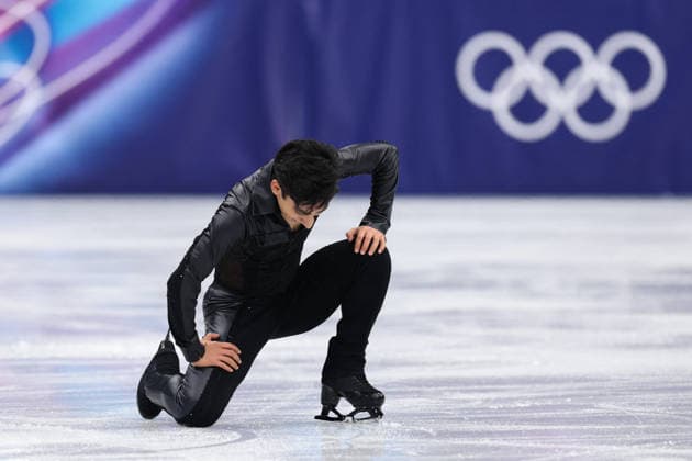 Winter Olympics - Men s Singles Free Skating Donovan Carrillo of Team Mexico competes in the Men s Singles Free Figure skating, Eiskunstlauf event on day seven of the Milano Cortina 2026 Winter Olympic Games, Olympische Spiele, Olympia, OS at Milano Ice Skating Arena on February 13, 2026 in Milan, Italy. Photo by Alexis Jumeau ABACAPRESS.COM Milan Italy  Copyright: xJumeauxAlexis ABACAx