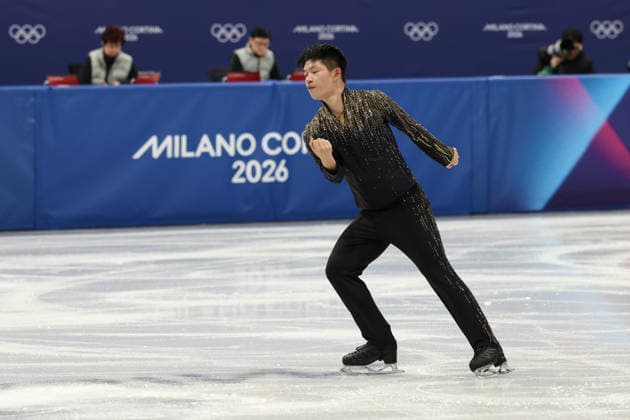 February 13, 2026, Milan, Lombardy, Italy: LI Yu-Hsiang of Chinese Taipei skates his Free Skating program in the Men Single Skating of the Figure skating, Eiskunstlauf at the Milano Cortina 2026 Winter Olympic Games, Olympische Spiele, Olympia, OS Olympics 2026: Milano Cortina: Figure Skating Men Single Skating  - ZUMAc179 20260213_oly_c179_175 Copyright: xMickaelxChavetx