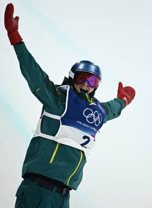 2026 WINTER Olympic Games, Olympische Spiele, Olympia, OS Scotty James of Australia reacts following the 2nd run of Men™s Snowboard Halfpipe Final at the Livigno Snow Park on day 7 of the 2026 Milano Cortina Winter Olympic Games in Italy, Friday, February 13, 2026. ( NO ARCHIVING, EDITORIAL USE ONLY MILANO LOMBARDY ITALY  Copyright: xDANxHIMBRECHTSx 20260214123062030309