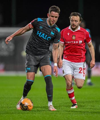 Wrexham v Ipswich Town Emirates FA Cup George Hirst of Ipswich town during the Emirates FA Cup Fourth Round match at the STÅ?K Racecourse, Wrexham 13 02 2026 UK Newspapers OUT Copyright: xKarlxVallantinex FIL-22976-0007