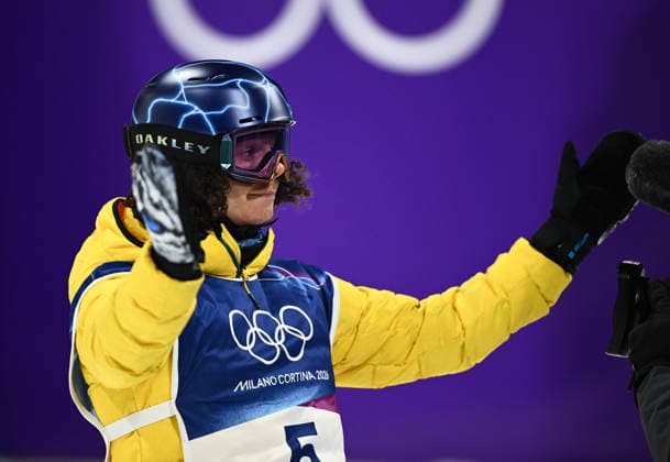 2026 WINTER Olympic Games, Olympische Spiele, Olympia, OS Valentino Guseli of Australia reacts following his final run in the Men™s Snowboard Halfpipe Final at the Livigno Snow Park on day 7 of the 2026 Milano Cortina Winter Olympic Games in Italy, Friday, February 13, 2026. ( NO ARCHIVING, EDITORIAL USE ONLY MILANO LOMBARDY ITALY  Copyright: xDANxHIMBRECHTSx 20260214130319727104