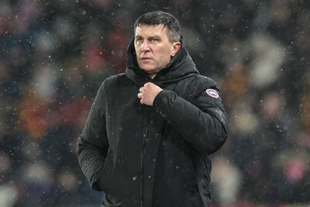 Emirates FA Cup 4th Round Hull City v Chelsea Sergej Jakirovi manager of Hull City looks on during the Emirates FA Cup 4th Round match Hull City vs Chelsea at MKM Stadium, Hull, United Kingdom on 13 February 2026 (Photo by Mark Cosgrove News Images) Hull MKM Stadium East Riding of Yorkshire United Kingdom Copyright: xMarkxCosgrove NewsxImagesx