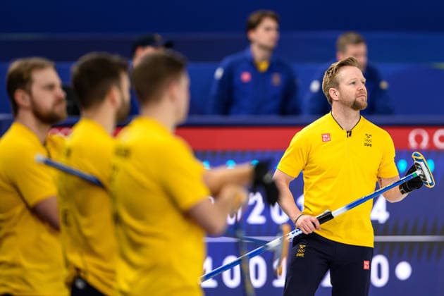 260213 Niklas Edin of Sweden looks dejected when competing in a men s round robin curling match between Canada and Sweden during day 7 of the 2026 Winter Olympics on February 13, 2026 in Cortina. Photo: Joel Marklund BILDBYRAN kod JM JM0792 bbeng curling Olympic Games, Olympische Spiele, Olympia, OS olympics winter olympics os ol olympiska spel vinter-os olympiske leker milano cortina 2026 milan cortina 2026 milano cortina 2026 olympic games milano cortina 2026 winter olympic games milano cortina-os milano cortina-ol vinter-ol sverige sweden depp *** 260213 Niklas Edin of Sweden looks dejected when competing in a men s round robin curling match between Canada and Sweden during day 7 of the 2026 Winter Olympics on February 13, 2026 in Cortina Photo Joel Marklund BILDBYRAN kod JM JM0792 bbeng curling olympic games olympics winter olympics os ol olympiska spel vinter os olympiske leker milano cortina 2026 milan cortina 2026 milano cortina 2026 olympic games milano cortina 2026 winter olympic games milano cortina os milano cortina ol vinter ol sverige sweden depp  Copyright: JOELxMARKLUND BB260213JM142