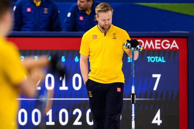 260213 Niklas Edin of Sweden looks dejected when competing in a men s round robin curling match between Canada and Sweden during day 7 of the 2026 Winter Olympics on February 13, 2026 in Cortina. Photo: Joel Marklund BILDBYRAN kod JM JM0792 bbeng curling Olympic Games, Olympische Spiele, Olympia, OS olympics winter olympics os ol olympiska spel vinter-os olympiske leker milano cortina 2026 milan cortina 2026 milano cortina 2026 olympic games milano cortina 2026 winter olympic games milano cortina-os milano cortina-ol vinter-ol sverige sweden depp *** 260213 Niklas Edin of Sweden looks dejected when competing in a men s round robin curling match between Canada and Sweden during day 7 of the 2026 Winter Olympics on February 13, 2026 in Cortina Photo Joel Marklund BILDBYRAN kod JM JM0792 bbeng curling olympic games olympics winter olympics os ol olympiska spel vinter os olympiske leker milano cortina 2026 milan cortina 2026 milano cortina 2026 olympic games milano cortina 2026 winter olympic games milano cortina os milano cortina ol vinter ol sverige sweden depp  Copyright: JOELxMARKLUND BB260213JM144