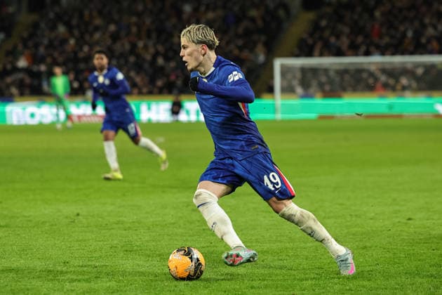 Emirates FA Cup 4th Round Hull City v Chelsea Alejandro Garnacho of Chelsea breaks with the ball during the Emirates FA Cup 4th Round match Hull City vs Chelsea at MKM Stadium, Hull, United Kingdom on 13 February 2026 (Photo by Mark Cosgrove News Images) Hull MKM Stadium East Riding of Yorkshire United Kingdom Copyright: xMarkxCosgrove NewsxImagesx