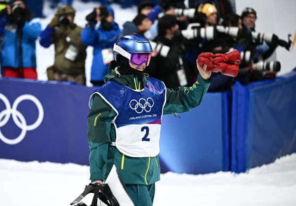 2026 WINTER Olympic Games, Olympische Spiele, Olympia, OS Scotty James of Australia reacts following his final run to win Silver in the Men™s Snowboard Halfpipe Final at the Livigno Snow Park on day 7 of the 2026 Milano Cortina Winter Olympic Games in Italy, Friday, February 13, 2026. ( NO ARCHIVING, EDITORIAL USE ONLY MILANO LOMBARDY ITALY  Copyright: xDANxHIMBRECHTSx 20260214116768418089