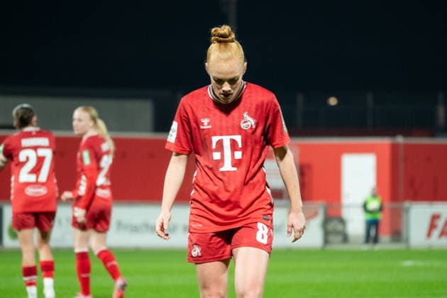 Deutschland: Fussball Google Pixel Frauen-Bundesliga 2025 2026 - Bayer 04 Leverkusen vs 1. FC Köln - 18. Spieltag - Ulrich-Haberland-Stadion (Leverkusen): Laura Vogt (1.FC Köln,8) Copyright: xOrhanxHabashx
