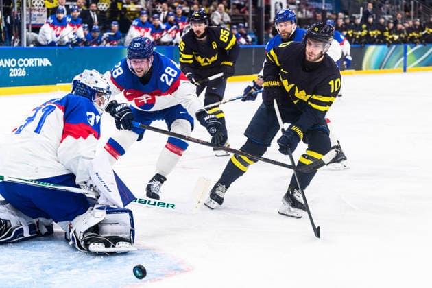 260214 Goaltender Samuel Hlavaj and Martin Gernat of Slovakia and Alexander Wennberg of Sweden and in the men s Ice hockey, Eishockey game between Sweden and Slovakia during day 8 of the 2026 Winter Olympics on February 14, 2026 in Milan. Photo: Carl Sandin BILDBYRAN kod CS CS0879 ishockey ice hockey Olympic Games, Olympische Spiele, Olympia, OS olympics winter olympics os ol olympiska spel vinter-os olympiske leker milano cortina 2026 milan cortina 2026 milano cortina 2026 olympic games milano cortina 2026 winter olympic games milano cortina-os milano cortina-ol vinter-ol 8 bbeng sverige sweden slovakien slovakia *** 260214 Goaltender Samuel Hlavaj and Martin Gernat of Slovakia and Alexander Wennberg of Sweden and in the men s ice hockey game between Sweden and Slovakia during day 8 of the 2026 Winter Olympics on February 14, 2026 in Milan Photo Carl Sandin BILDBYRAN kod CS CS0879 ishockey ice hockey olympic games olympics winter olympics os ol olympiska spel vinter os olympiske leker milano cortina 2026 milan cortina 2026 milano cortina 2026 olympic games milano cortina 2026 winter olympic games milano cortina os milano cortina ol vinter ol 8 bbeng sverige sweden slovakien slovakia  Copyright: CARLxSANDIN BB260214CS017