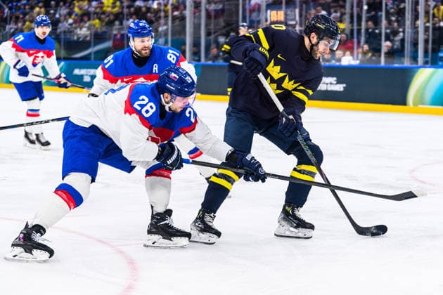 260214 Martin Gernat of Slovakia and Alexander Wennberg of Sweden in the men s Ice hockey, Eishockey game between Sweden and Slovakia during day 8 of the 2026 Winter Olympics on February 14, 2026 in Milan. Photo: Emma Wallskog BILDBYRAN kod EW CS0879 ishockey ice hockey Olympic Games, Olympische Spiele, Olympia, OS olympics winter olympics os ol olympiska spel vinter-os olympiske leker milano cortina 2026 milan cortina 2026 milano cortina 2026 olympic games milano cortina 2026 winter olympic games milano cortina-os milano cortina-ol vinter-ol 8 bbeng sverige sweden slovakien slovakia *** 260214 Martin Gernat of Slovakia and Alexander Wennberg of Sweden in the men s ice hockey game between Sweden and Slovakia during day 8 of the 2026 Winter Olympics on February 14, 2026 in Milan Photo Emma Wallskog BILDBYRAN kod EW CS0879 ishockey ice hockey olympic games olympics winter olympics os ol olympiska spel vinter os olympiske leker milano cortina 2026 milan cortina 2026 milano cortina 2026 olympic games milano cortina 2026 winter olympic games milano cortina os milano cortina ol vinter ol 8 bbeng sverige sweden slovakien slovakia  Copyright: EMMAxWALLSKOG BB260214EW016