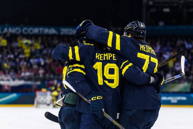 260214 Joel Eriksson Ek, Adrian Kempe and Victor Hedman of Sweden celebrate 1-0 in the men s Ice hockey, Eishockey game between Sweden and Slovakia during day 8 of the 2026 Winter Olympics on February 14, 2026 in Milan. Photo: Emma Wallskog BILDBYRAN kod EW CS0879 ishockey ice hockey Olympic Games, Olympische Spiele, Olympia, OS olympics winter olympics os ol olympiska spel vinter-os olympiske leker milano cortina 2026 milan cortina 2026 milano cortina 2026 olympic games milano cortina 2026 winter olympic games milano cortina-os milano cortina-ol vinter-ol 8 bbeng sverige sweden slovakien slovakia jubel *** 260214 Joel Eriksson Ek, Adrian Kempe and Victor Hedman of Sweden celebrate 1 0 in the men s ice hockey game between Sweden and Slovakia during day 8 of the 2026 Winter Olympics on February 14, 2026 in Milan Photo Emma Wallskog BILDBYRAN code EW CS0879 ice hockey ice hockey olympic games olympics winter olympics os ol olympiska spel vinter os olympiske leker milano cortina 2026 milan cortina 2026 milano cortina 2026 olympic games milano cortina 2026 winter olympic games milano cortina os milano cortina ol vinter ol 8 bbeng sverige sweden slovakien slovakia jubel  Copyright: EMMAxWALLSKOG BB260214EW020