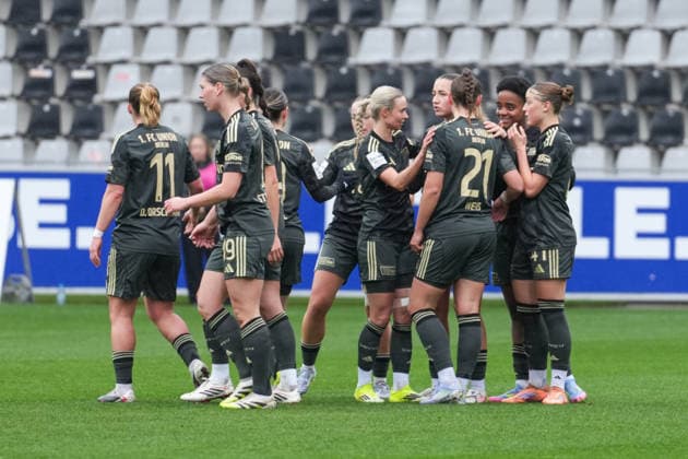Google Pixel Frauen-Bundesliga: SC Freiburg vs. 1. FC Union Berlin, 14.02.2026 Torjubel zum 0:1 durch Anna Weiß (1. FC Union Berlin, 21) Google Pixel Frauen-Bundesliga: SC Freiburg vs. 1. FC Union Berlin, Dreisamstadion, 14.02.2026 DFB DFL REGULATIONS PROHIBIT ANY USE OF PHOTOGRAPHS AS IMAGE SEQUENCES AND OR QUASI-VIDEO. Copyright: xBEAUTIFULxSPORTS Boscox