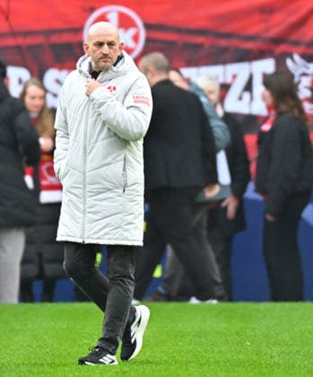 14.02.2026 - Fussball - Saison 2025 2026 - 2. Fussball - Bundesliga - 22. Spieltag: 1. FC Kaiserslautern FCK ( Rote Teufel ) - SpVgg Greuther Fürth SGF ( Kleeblatt ) - Sportfoto Zink MeZi - xmexzix - DFL regulations prohibit any use of photographs as image sequences and or quasi-video - only for editorial use - Torsten Lieberknecht (Trainer 1. FC Kaiserslautern FCK )
